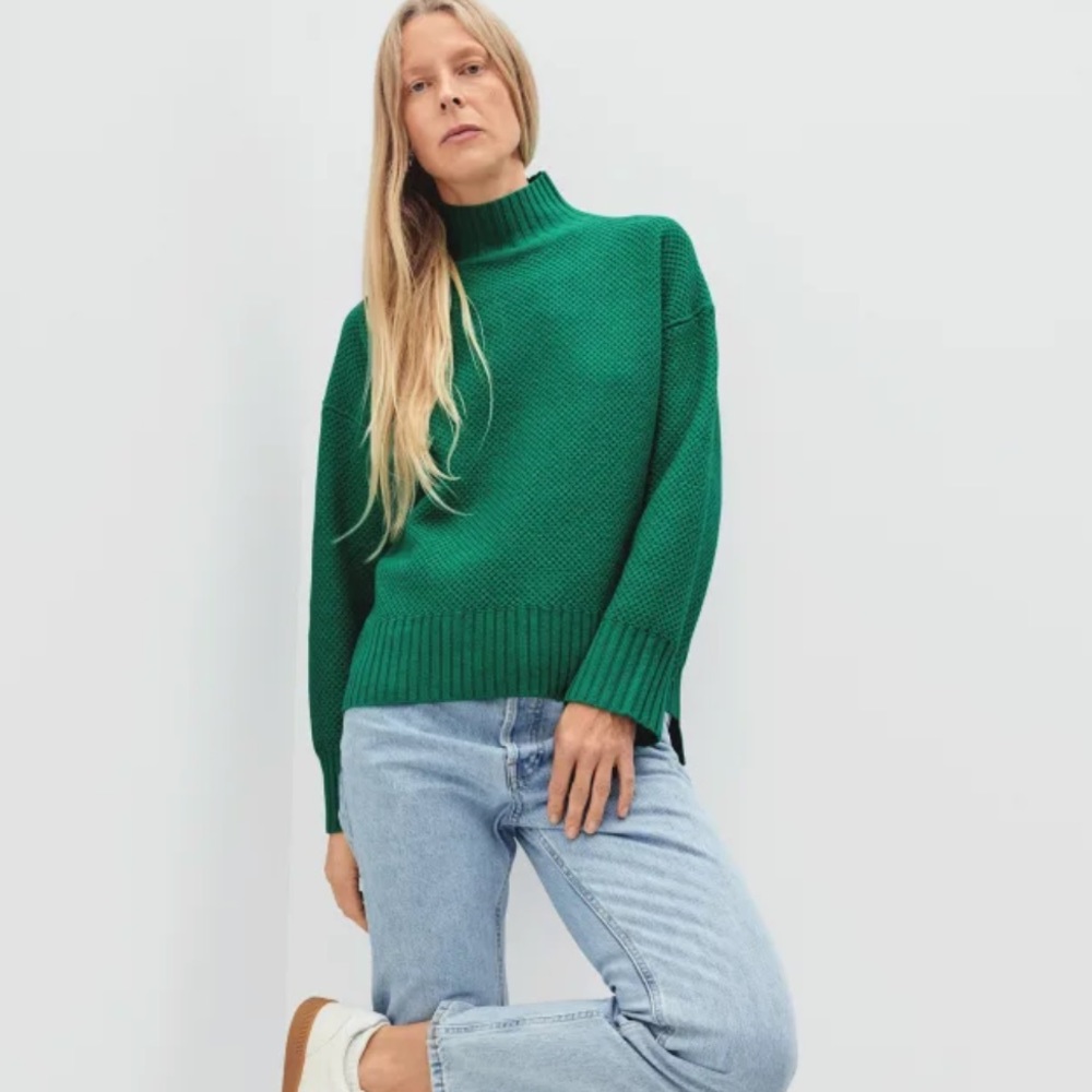 Kelly green cashmere sweater